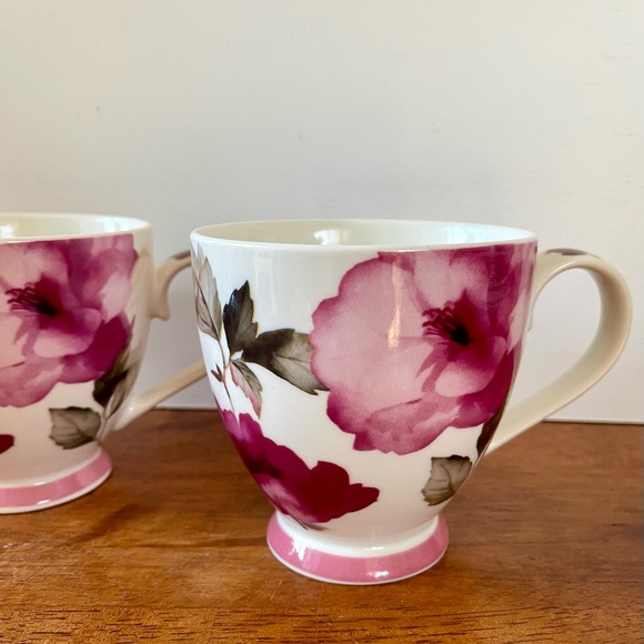 The English Mug Co Fine China 12 Oz Coffee Tea Footed Set Of 2 Mugs - Picture 5 of 6